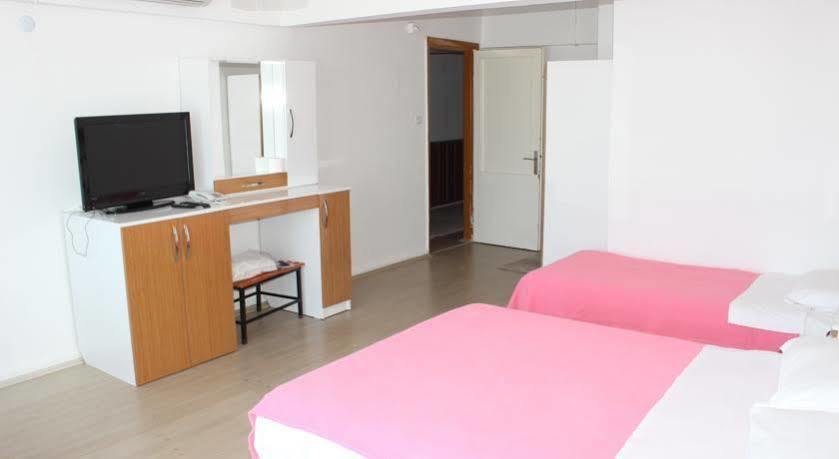 Hotel Ulke ยาโลวา ภายนอก รูปภาพ